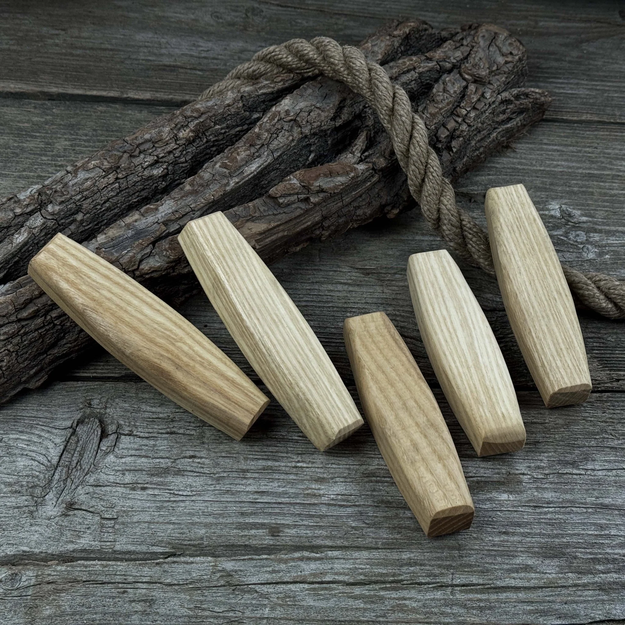 Set of 5 Replacement Wooden Handles for Knives and Drawknives - Image 5